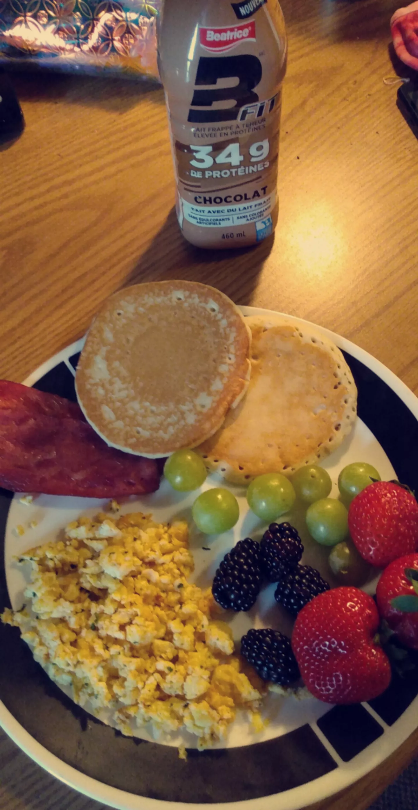 When daddy makes you breakfast after he makes you work out ðŸ˜¤ðŸ¥° poopy head