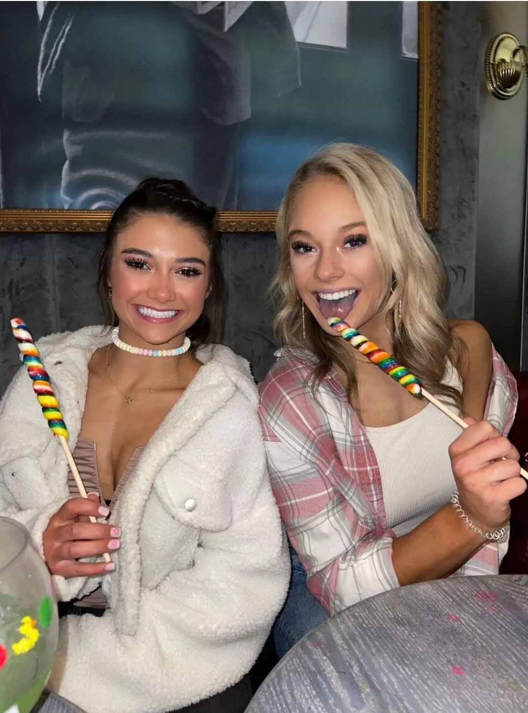 Which lollipop, 1 or 2?