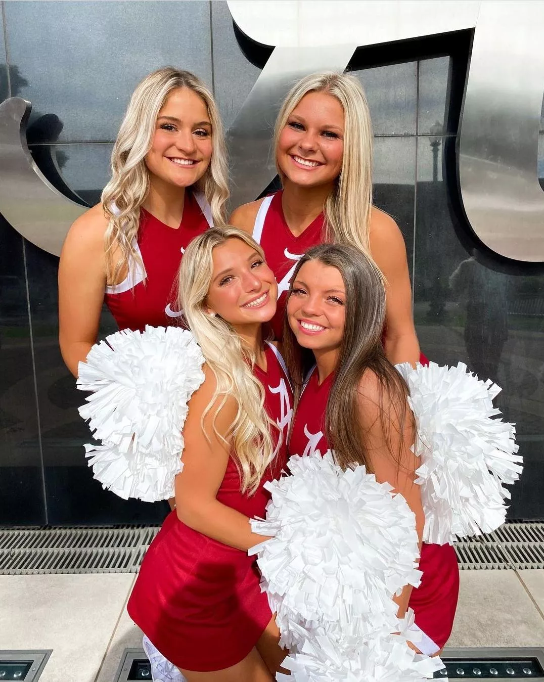 Which of these Bama Cheer cuties would you choose???