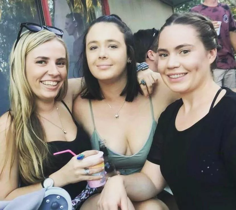 Which one are you face fucking? Left- Mandy, Middle - Ashley or Right - Grace