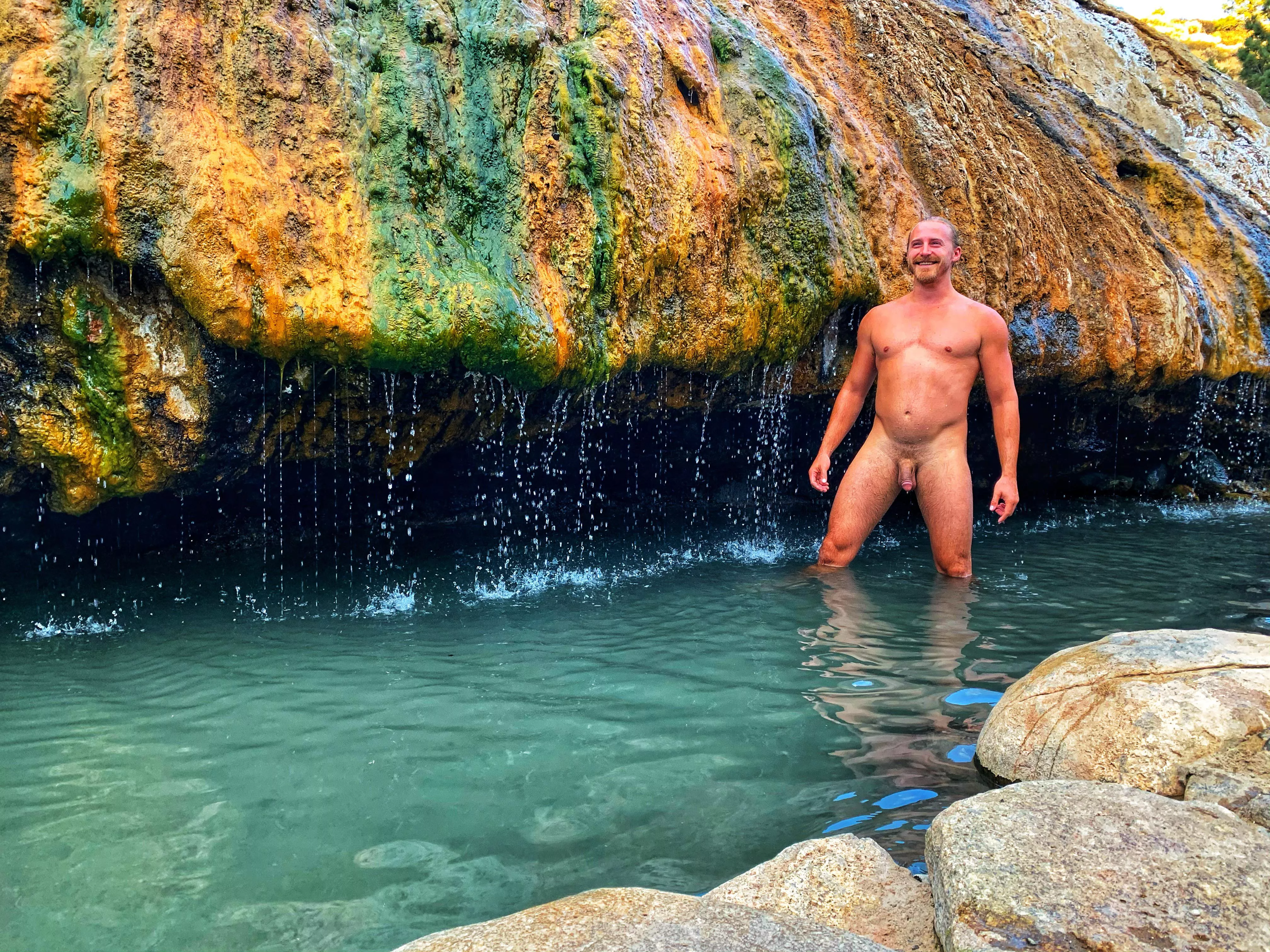 Who else enjoys hot springs the right way? ðŸ˜‰ðŸ’š FREEDOM!