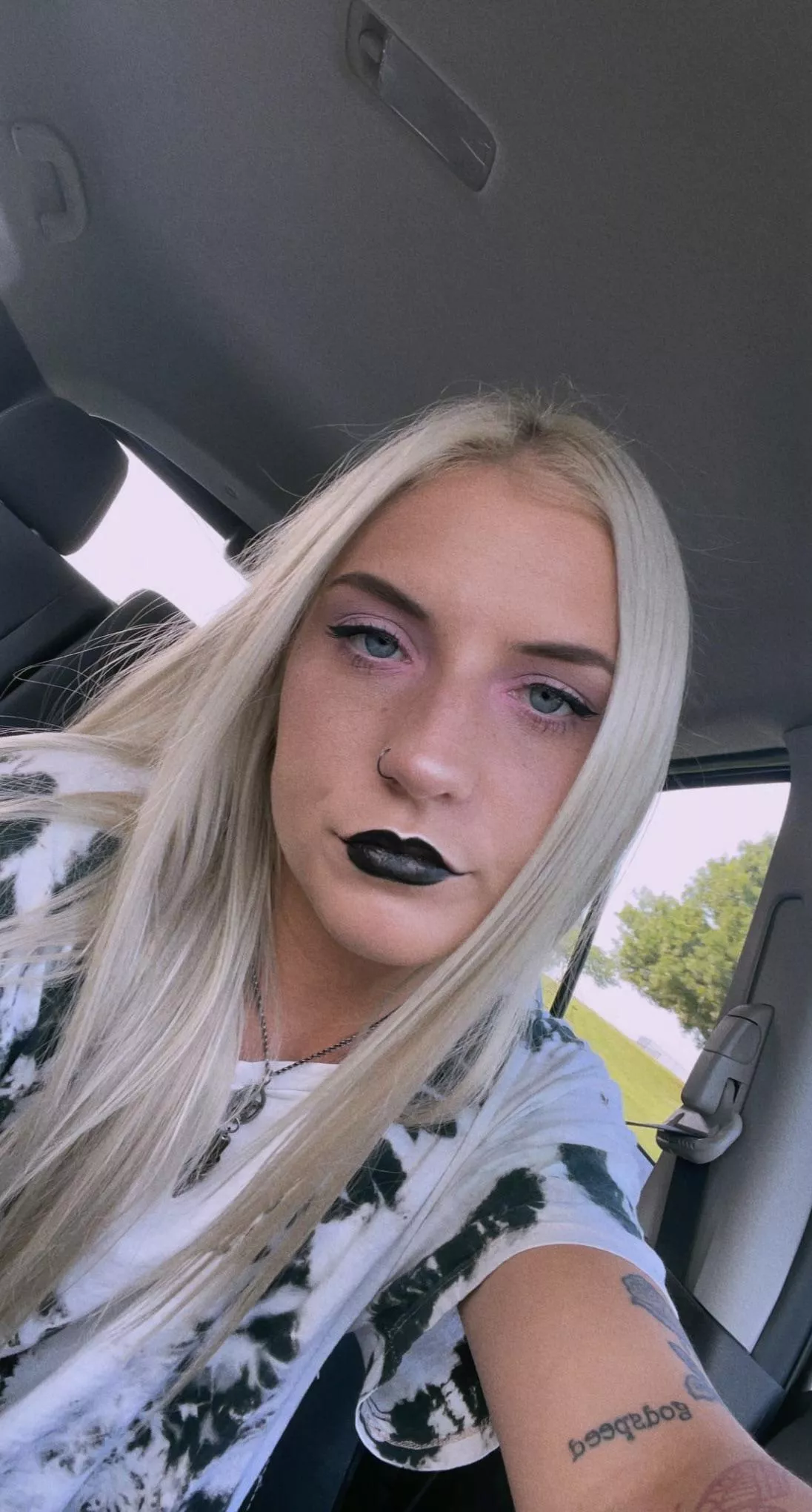 who else loves black lipstick?