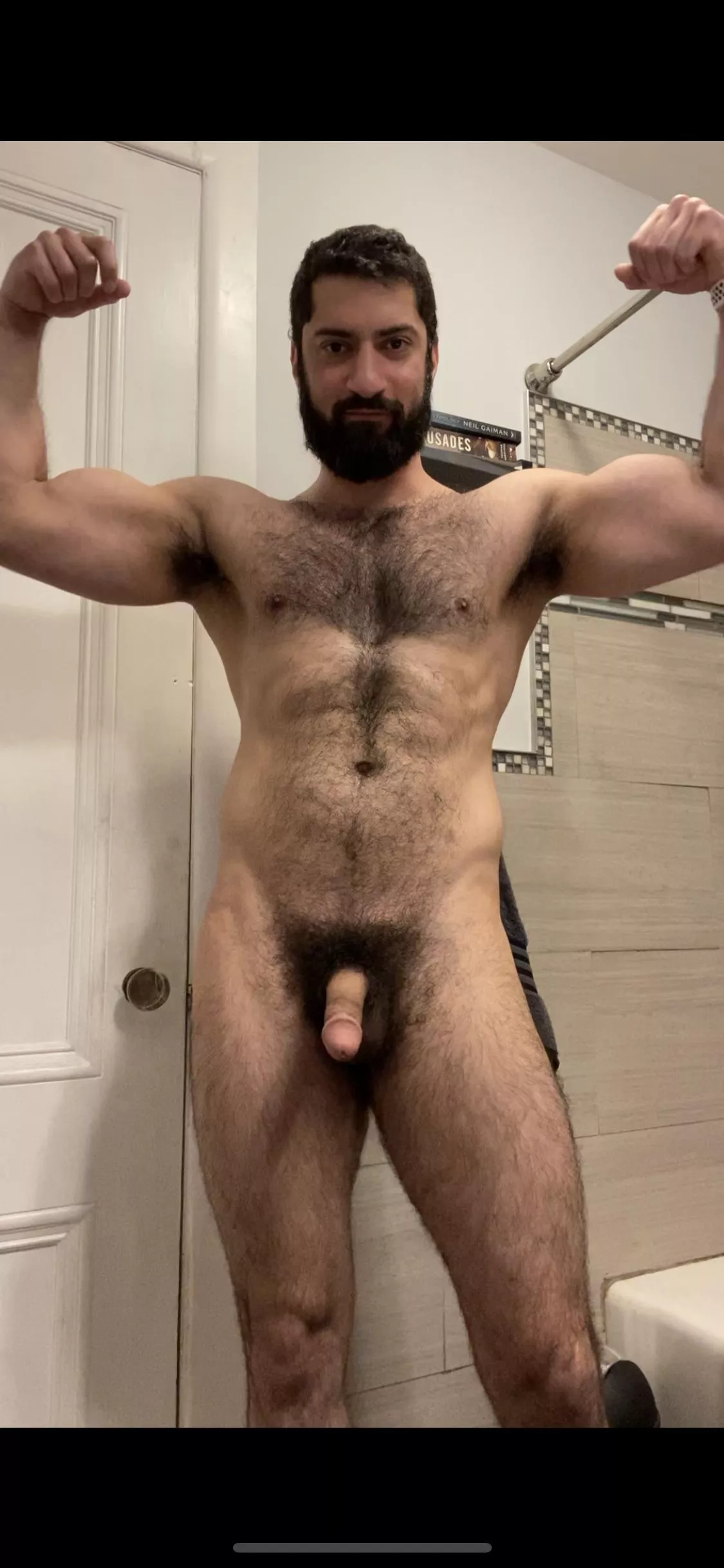 Who likes hairy muscular men?