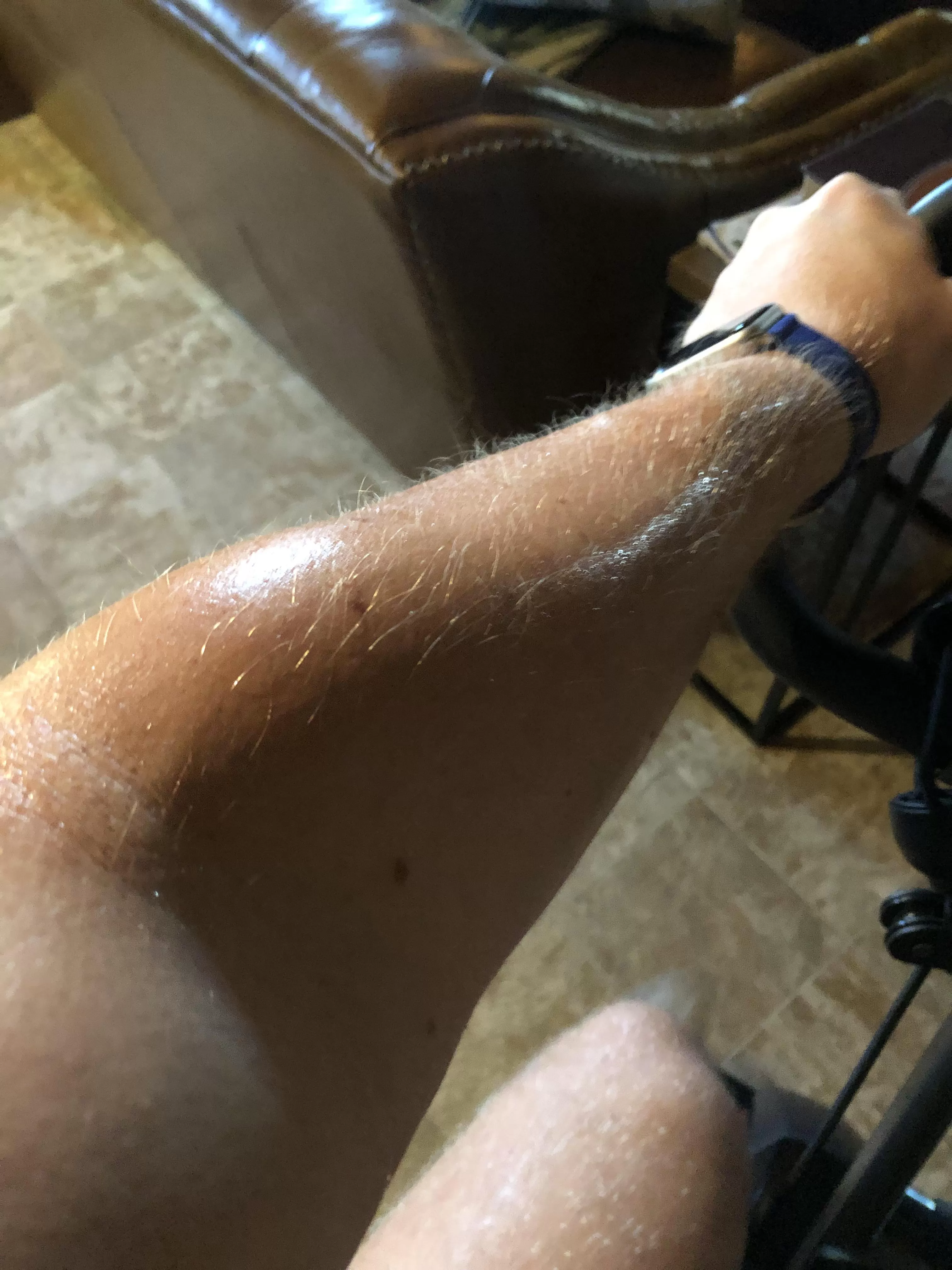 Who likes sweaty arms?