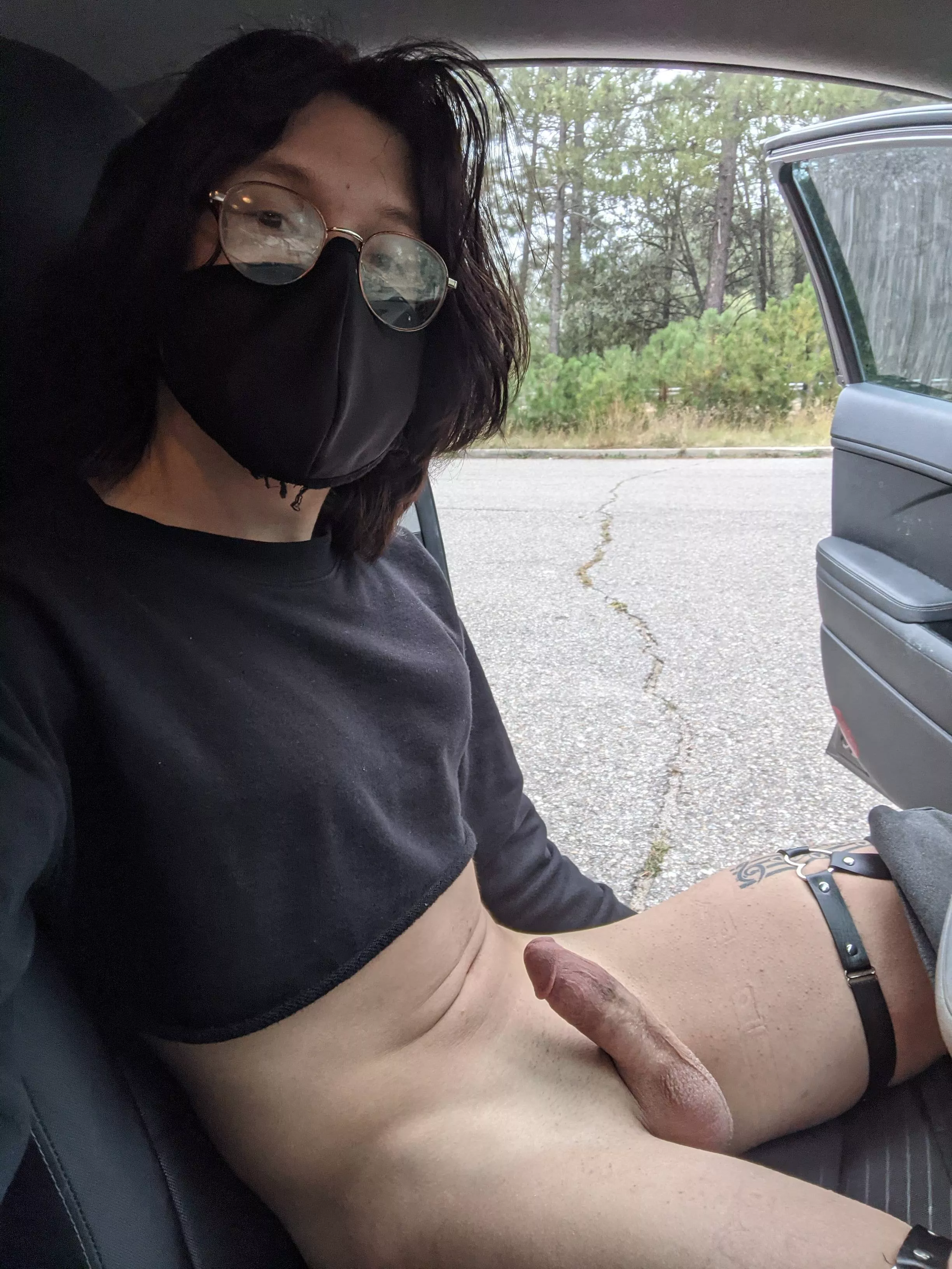 Who needs pants when driving?