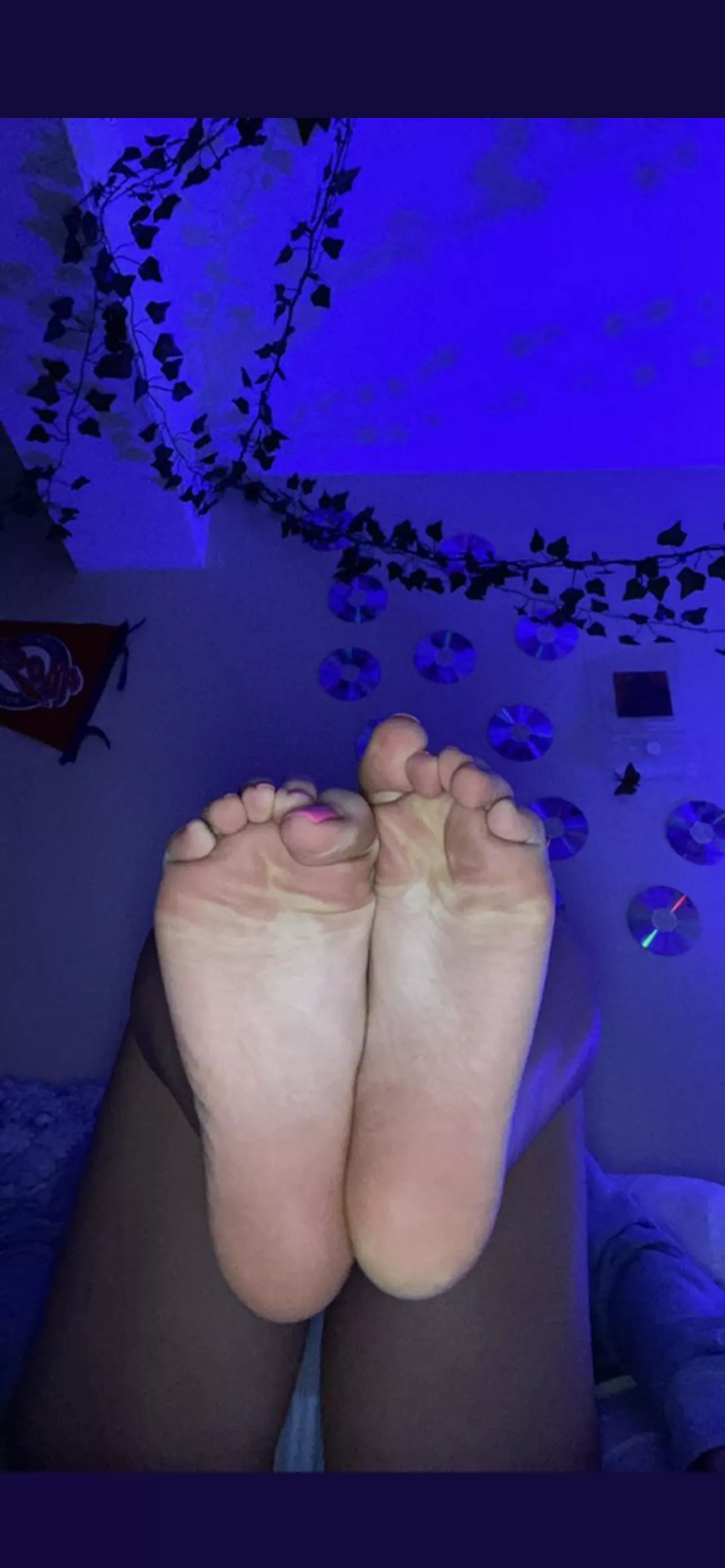 Who wants my big size 11â€™s in their face?ðŸ˜ðŸ˜˜