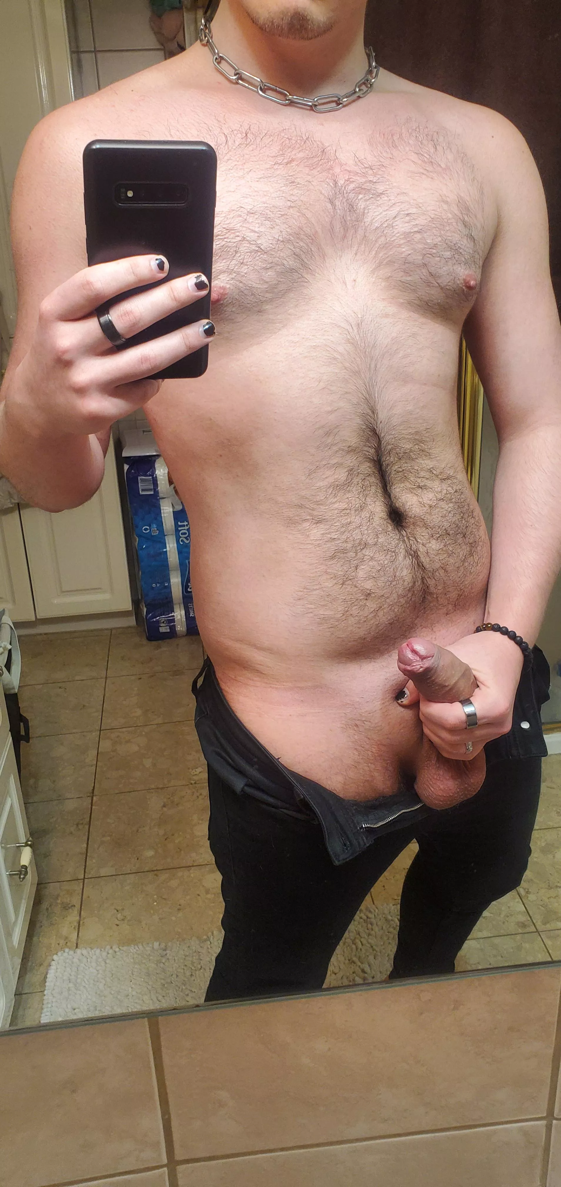 Who wants to bounce on my cock while i grab your neck