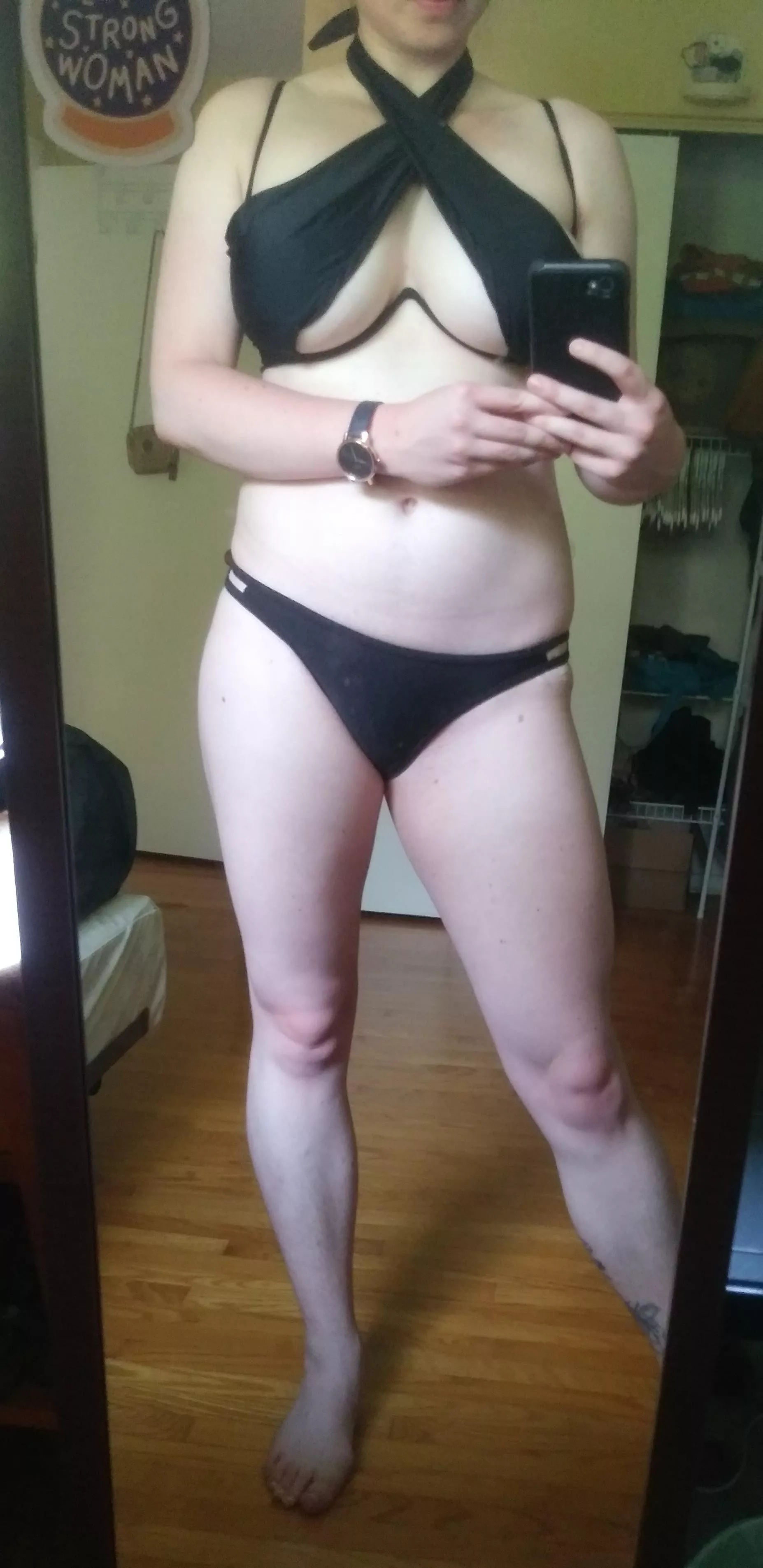 Who wants to cum to the beach with me wearing this? 😏