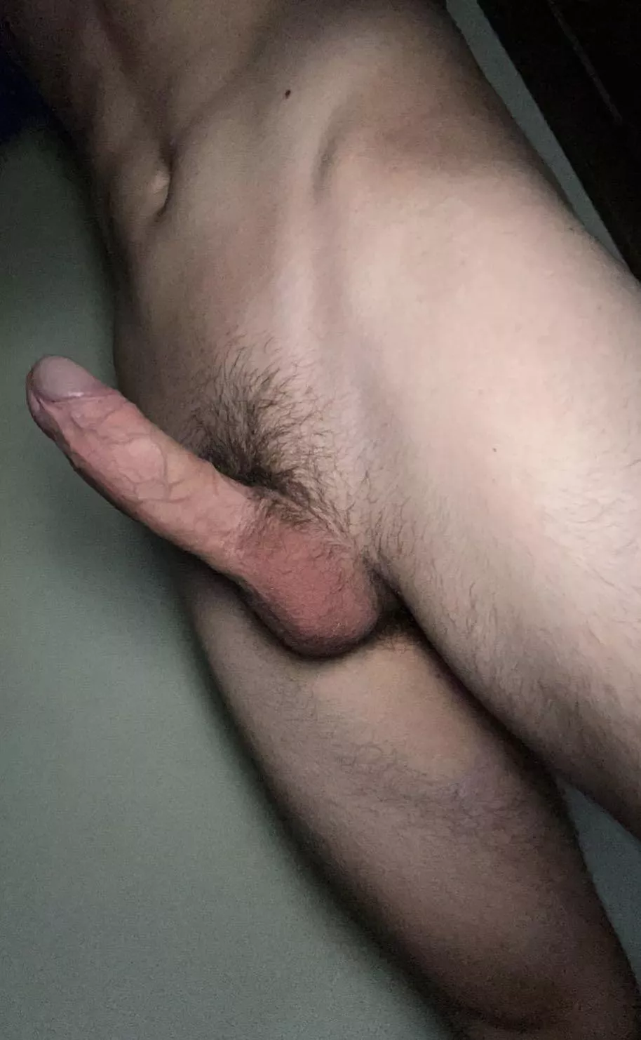 Who wants to suck me until I cum in their throat?