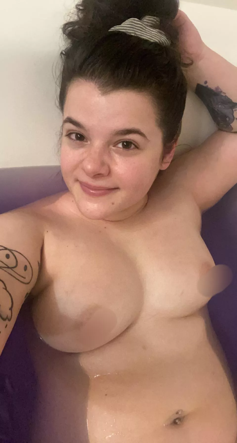 Who wouldn’t be smiling in a bath?!