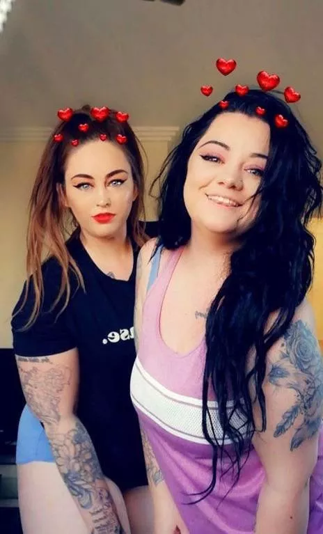 Who’s your cum dump? Khloe (left) or Crystal (right)