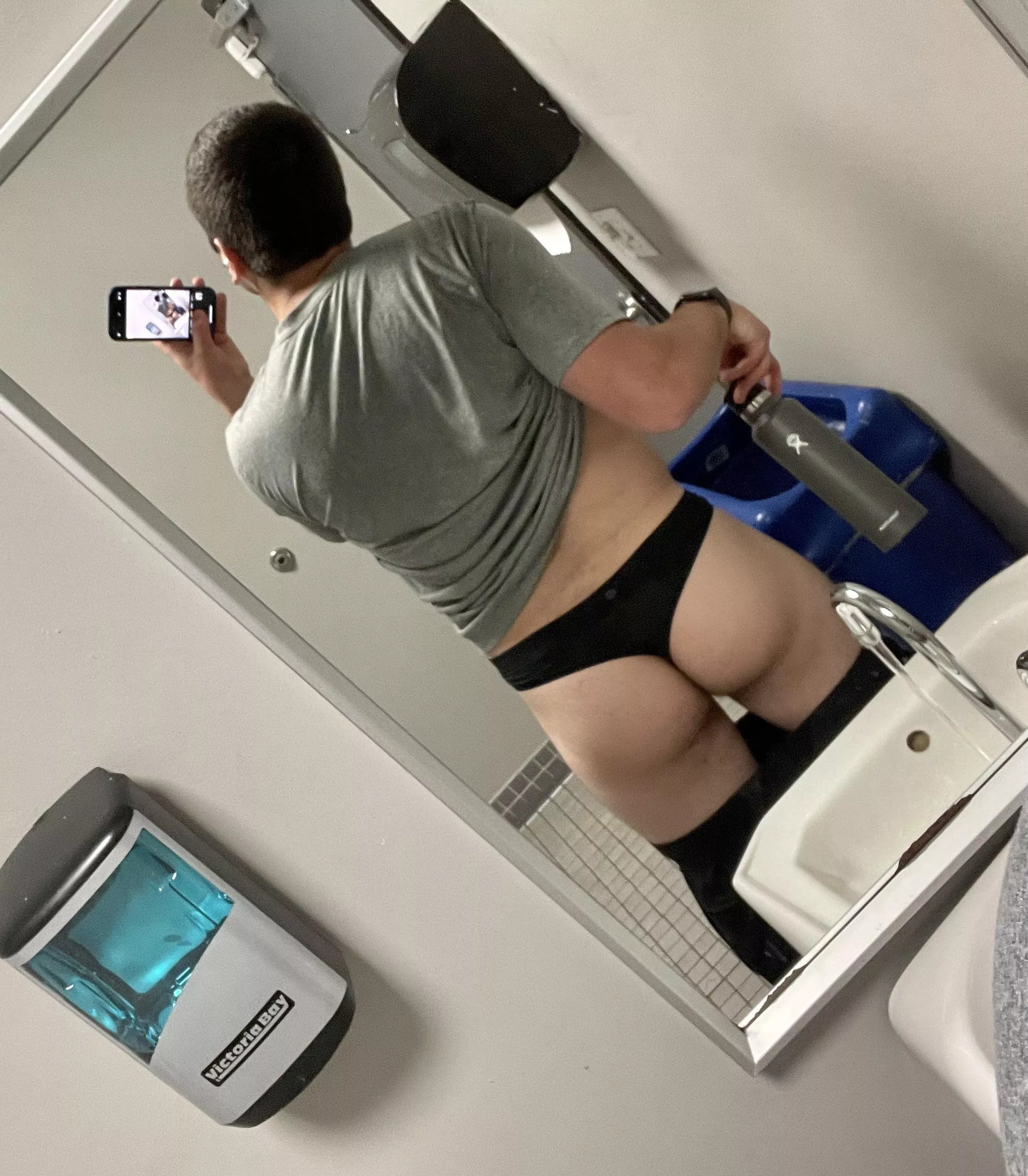 wish someone caught me at the gym