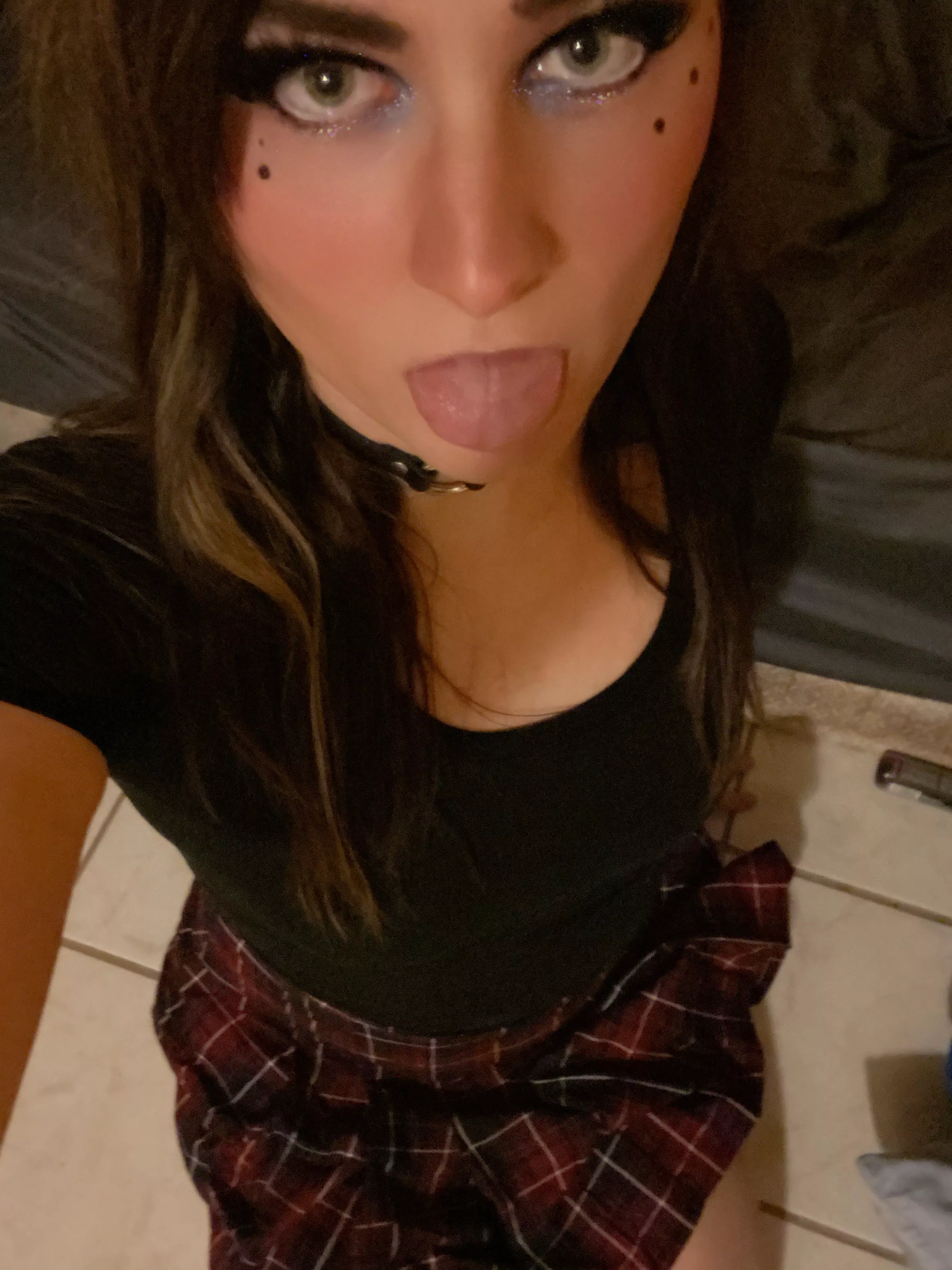 Would you cum in my mouth if I got dressed up like this?