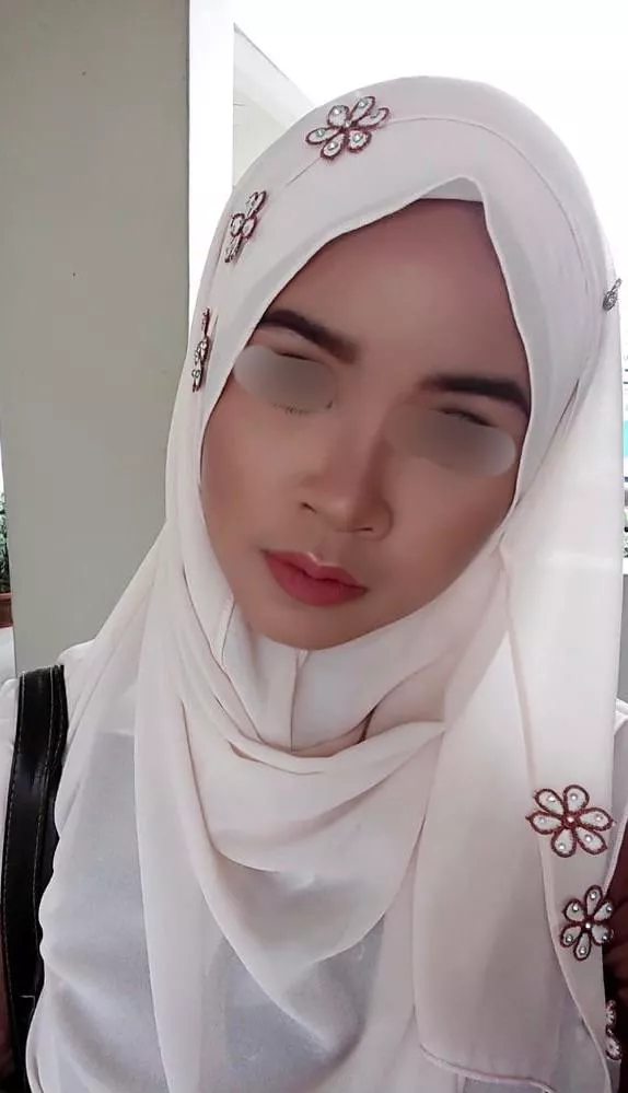 Would you force me to suck you while I wear my hijab 🧕