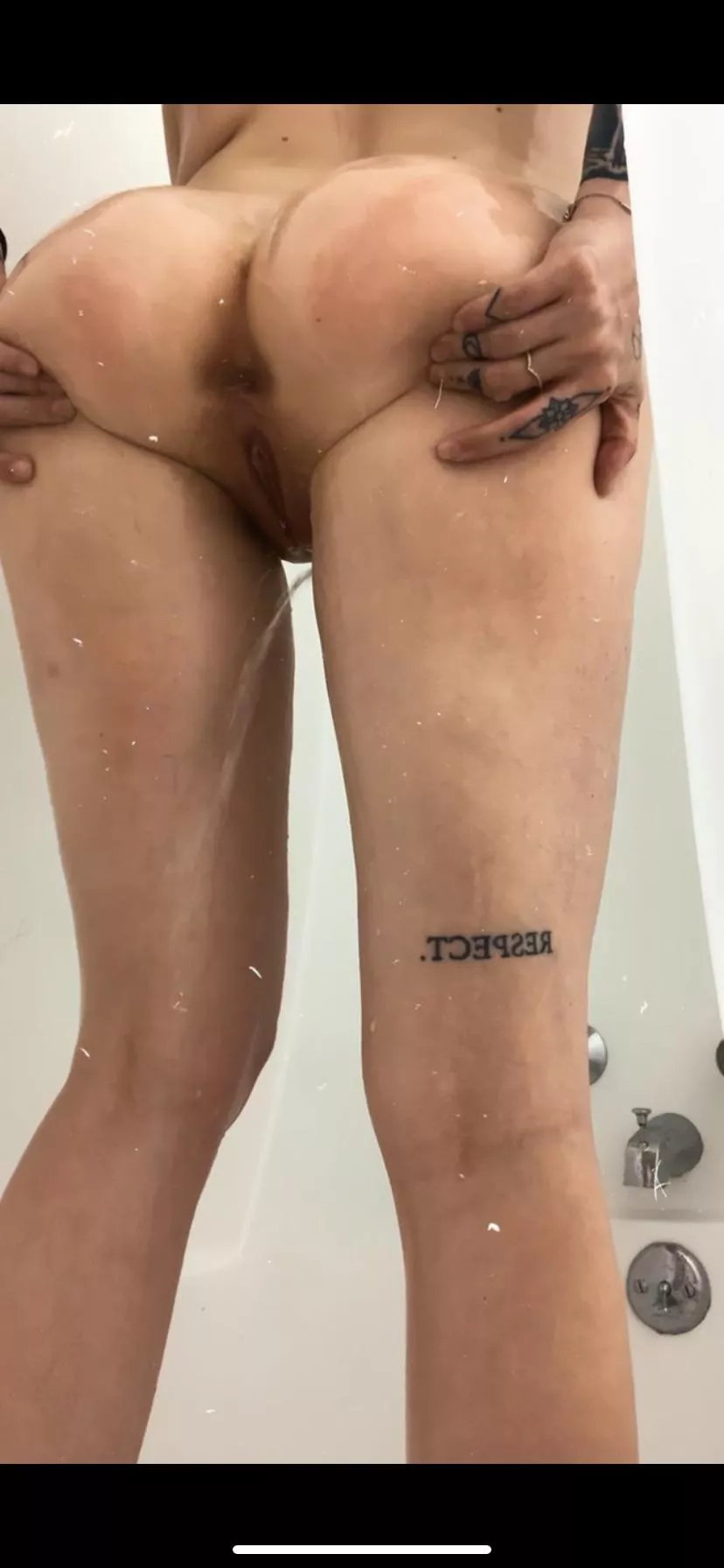 Would you Fuck my tight ass while weâ€™re in the shower?