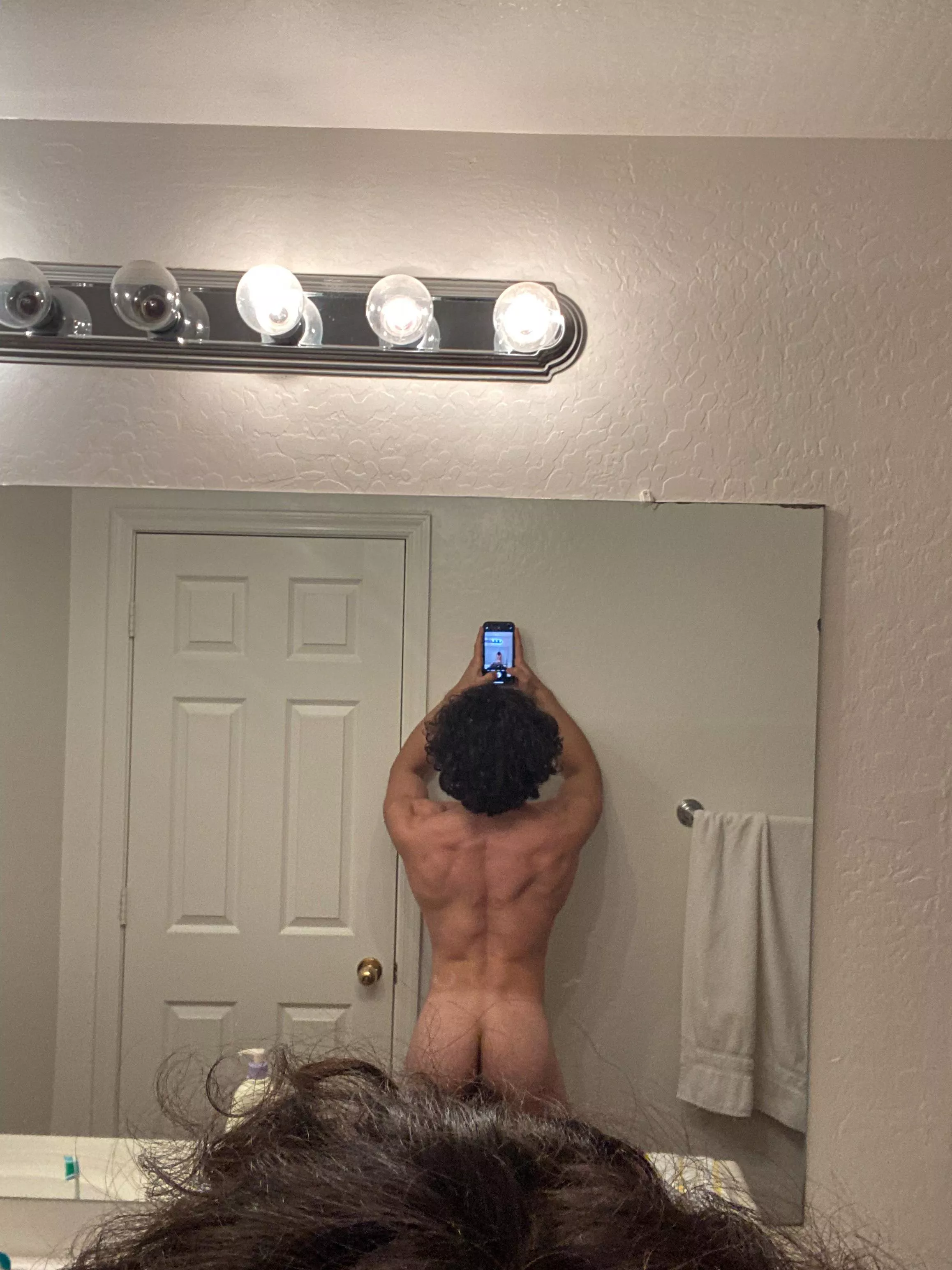 Would you hit or do my muscles make you think twice about it? [19]M