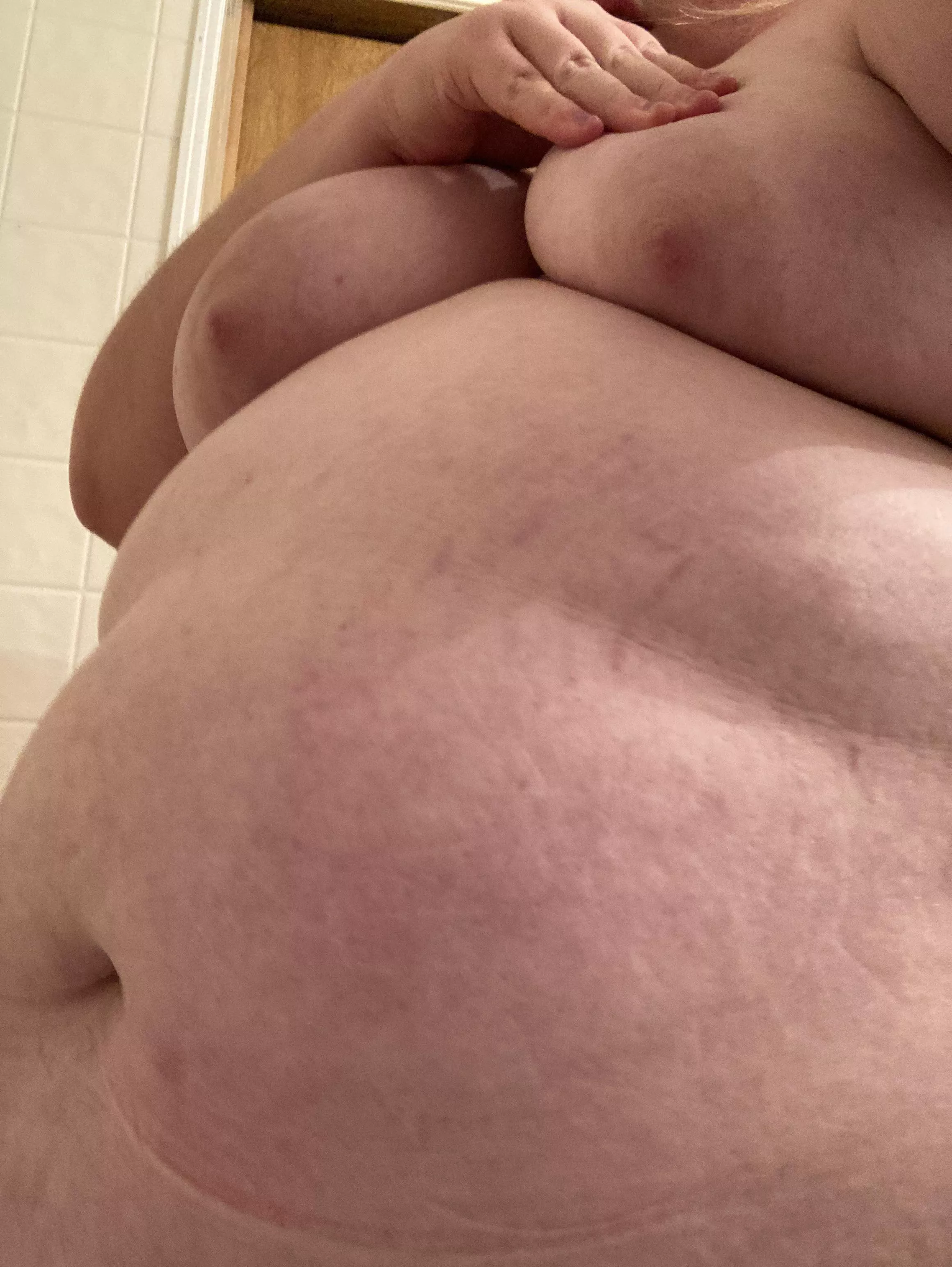 Would you kiss my soft tummy all over? ðŸ¥º