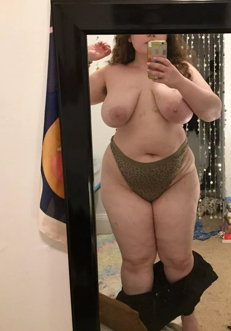 Would you smash a 4â€™11 chubby girl?