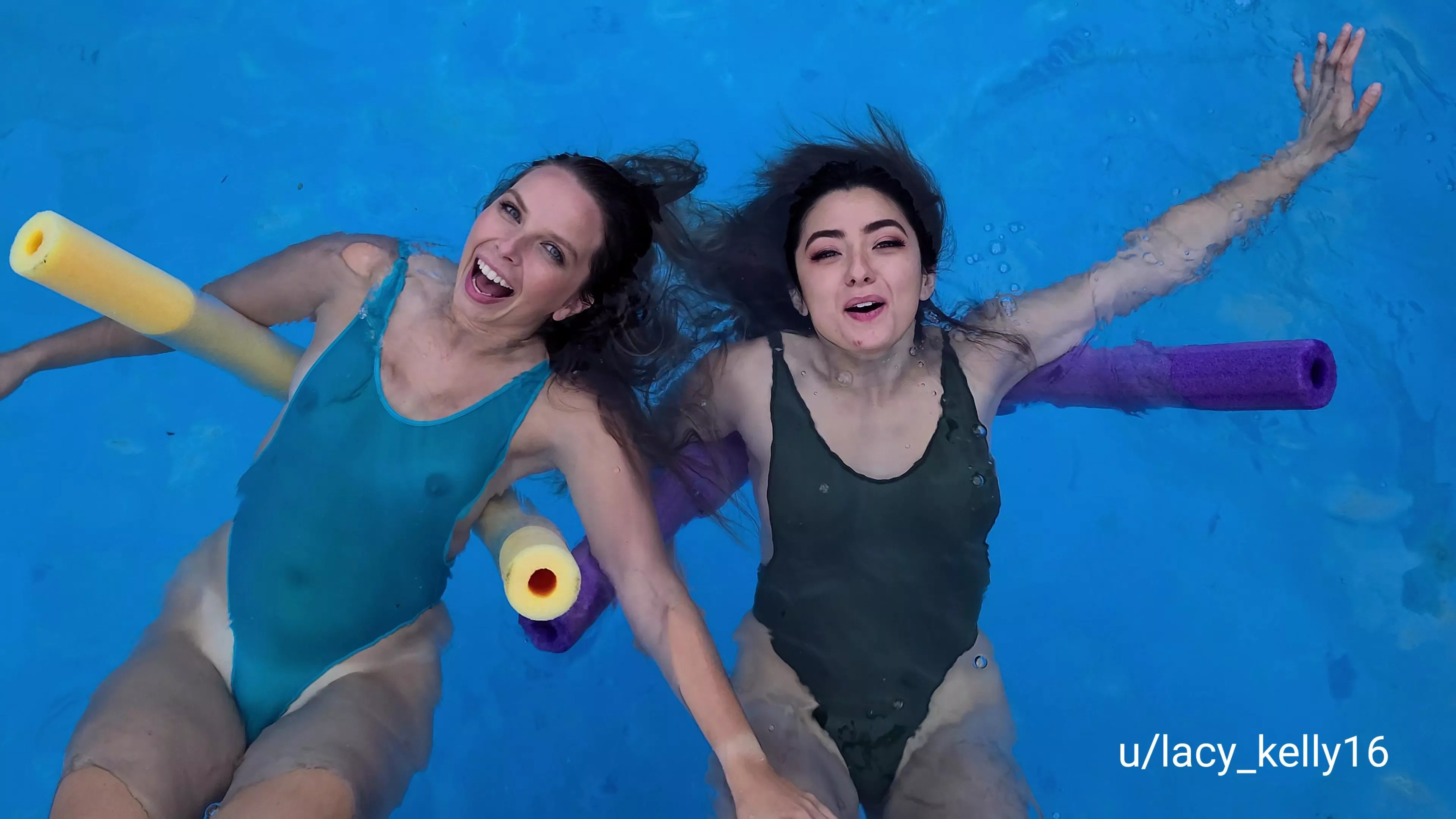 Wouldnt you like having TWO WW girls in your pool?