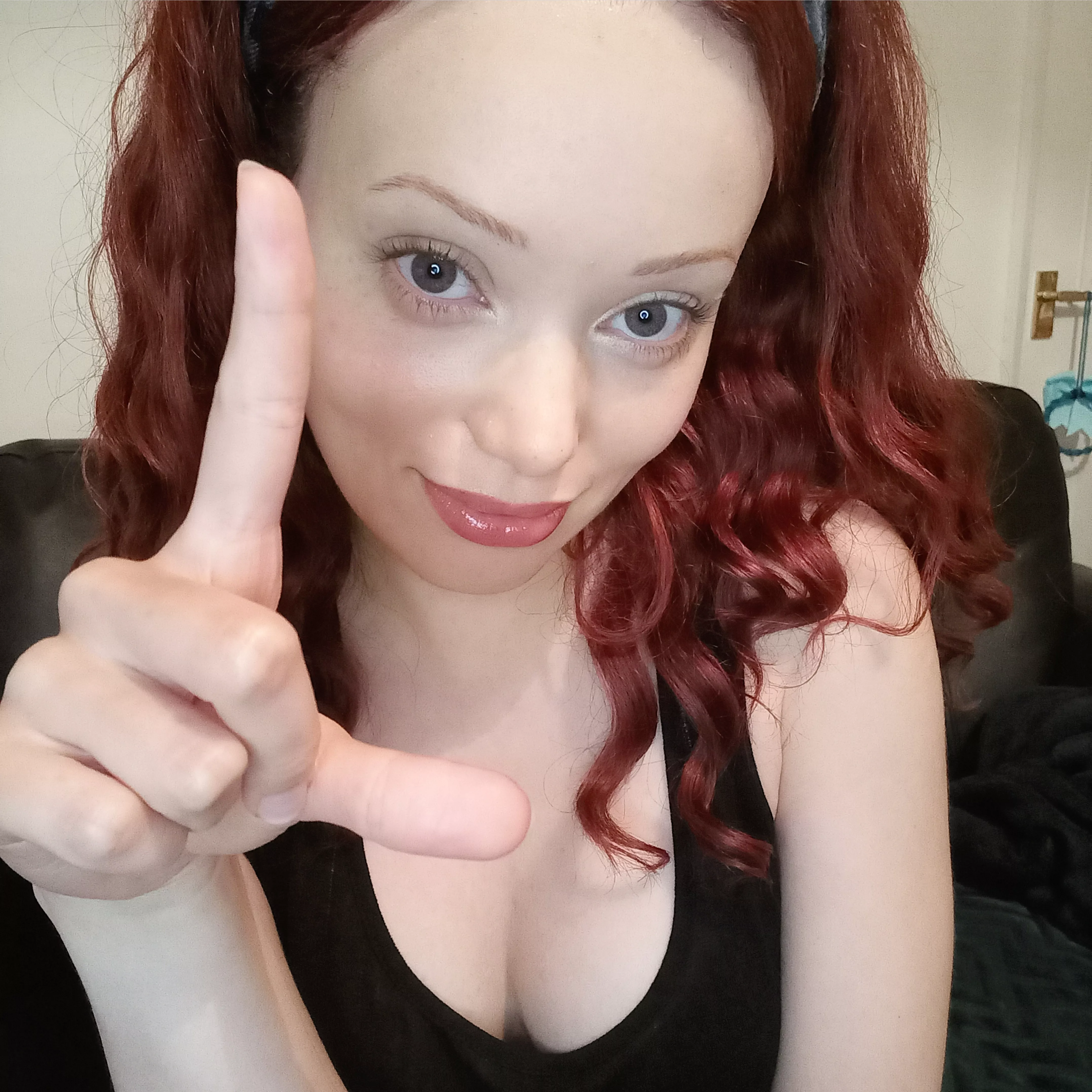 You are so easy to manipulate. Especially when the loser symbol makes you instantly hard. LOSER!! [Domme]