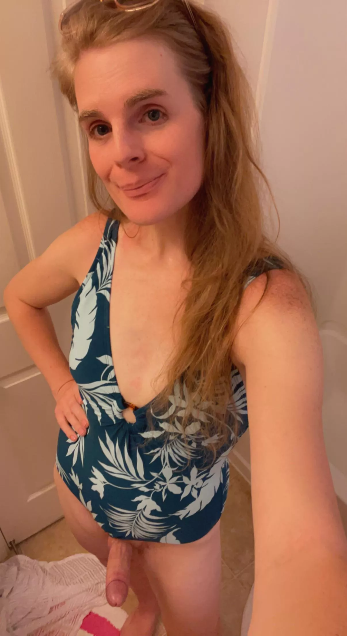 You like my new swimsuit?? Just a totally normal picture that won’t get you aroused or thirsty **giggles** just a regular clitty 🙈🥰🥰🥰