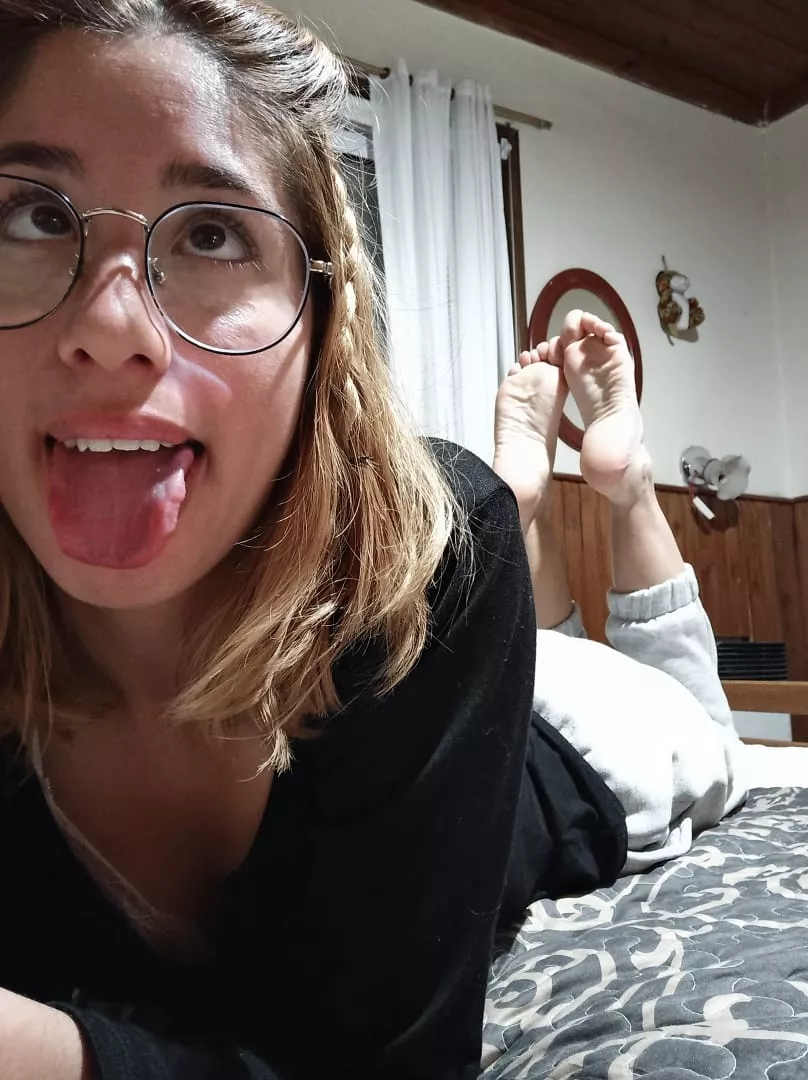 You seem to like ahegao in this pose so here's more for you ðŸ˜˜