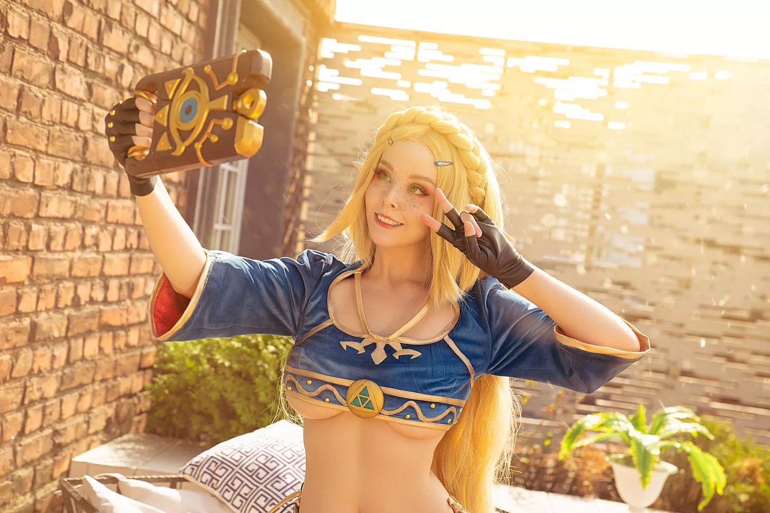 Zelda cosplay by Helly Valentine